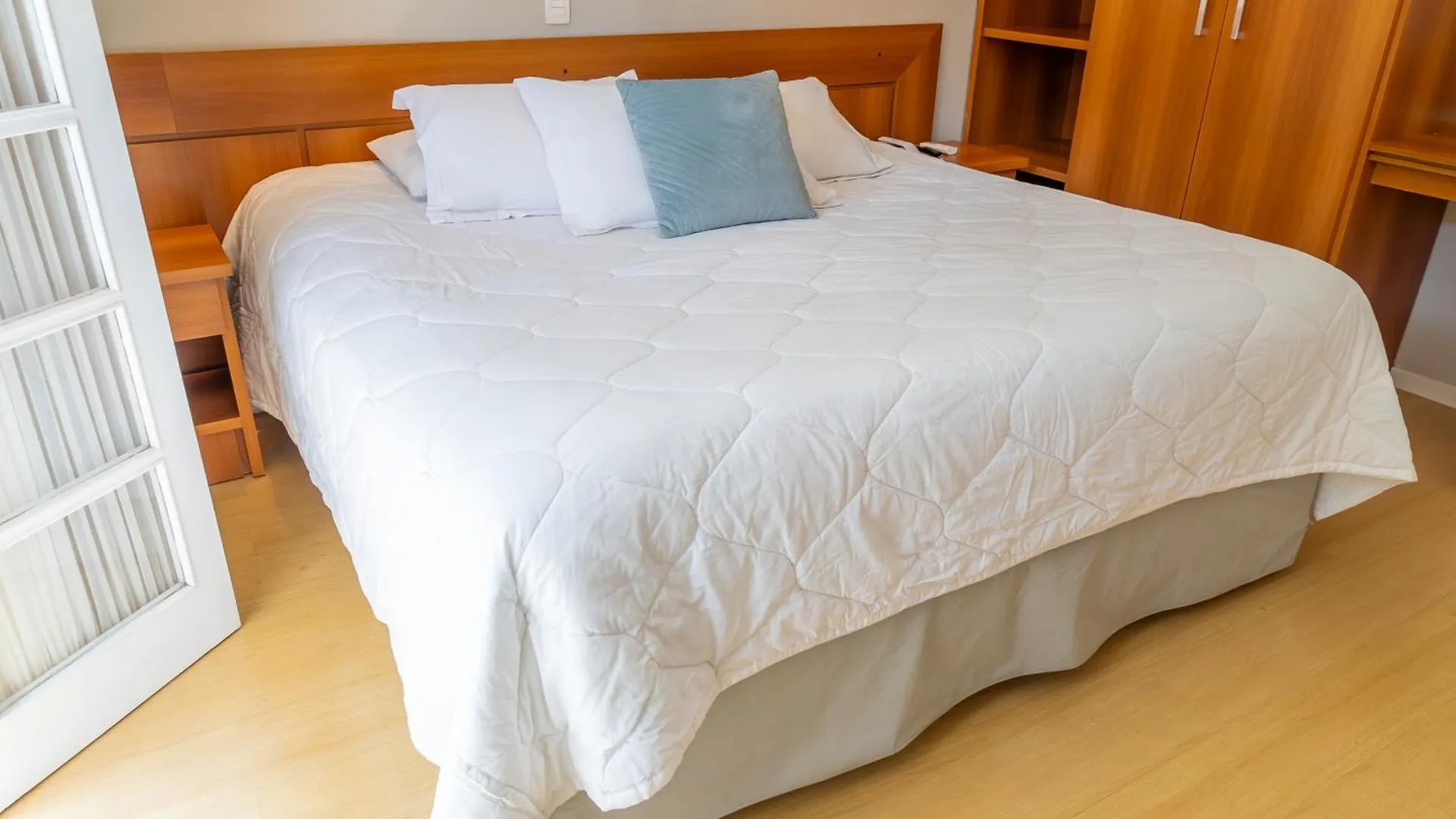 فندق Pousada Nacional Inn Campos do Jordão